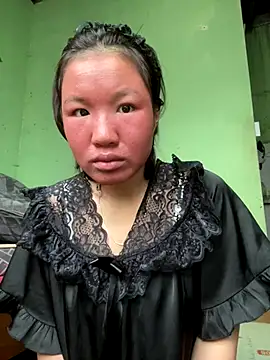 QueenLink online show from 12-20-25, 05:47