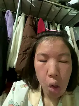 QueenLink online show from 12-21-25, 10:33