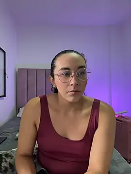 Snapshot of alehia_cute chatting on 06-02-26, 09:39 alehia cute online show from 06-02-26, 09:39