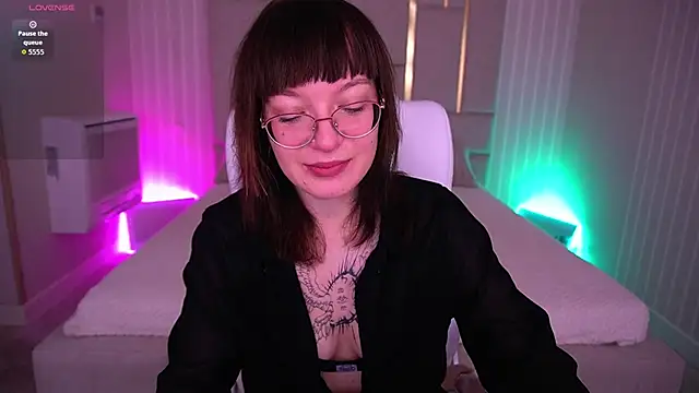 Snapshot of Pixie_Peachh chatting on 11-09-25, 07:28 Pixie Peachh online show from 11-09-25, 07:28