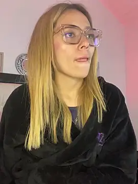 LanaMills  online show from 10-26-25, 05:30