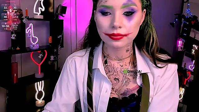 lily morty online show from 10-31-25, 09:16