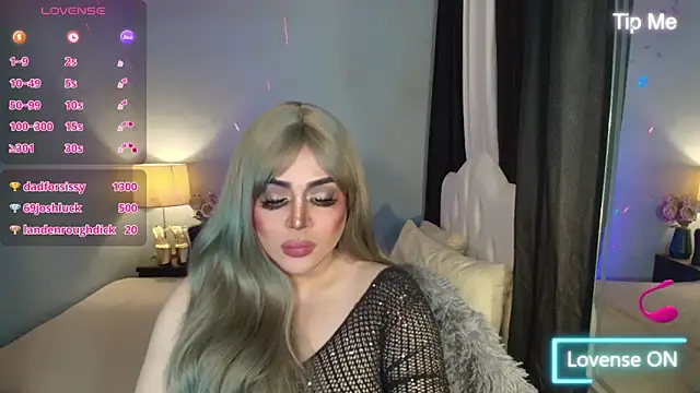 Snapshot of Unforgettable_Maria chatting on 11-10-25, 08:02 Unforgettable Maria online show from 11-10-25, 08:02