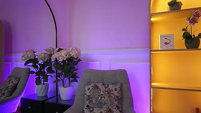 MilaCrave online show from 02-26-26, 11:53