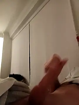 Snapshot of DannySastre91 chatting on 12-19-25, 10:28 DannySastre91 online show from 12-19-25, 10:28