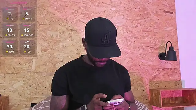 Snapshot of santiblack7 chatting on 11-22-25, 03:16 santiblack7 online show from 11-22-25, 03:16