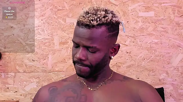 Snapshot of santiblack7 chatting on 12-05-25, 02:31 santiblack7 online show from 12-05-25, 02:31