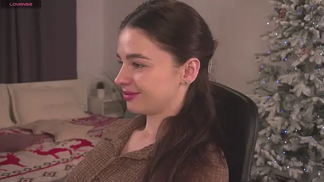 Olivia Farrell online show from 12-19-25, 12:45