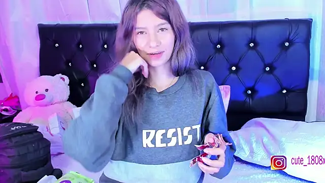 Sofiia cute  online show from 10-28-25, 03:54