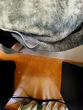 Snapshot of jizzz123 chatting on 10-10-25, 01:15 jizzz123 online show from 10-10-25, 01:15