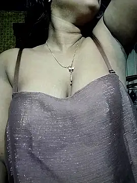 Hot-Hot online show from 01-07-26, 03:09