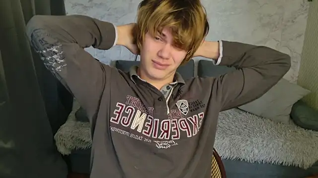 Bonnie And C1yde online show from 04-15-26, 05:14