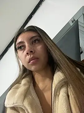 Sara-cooper2 online show from 11-30-25, 01:15