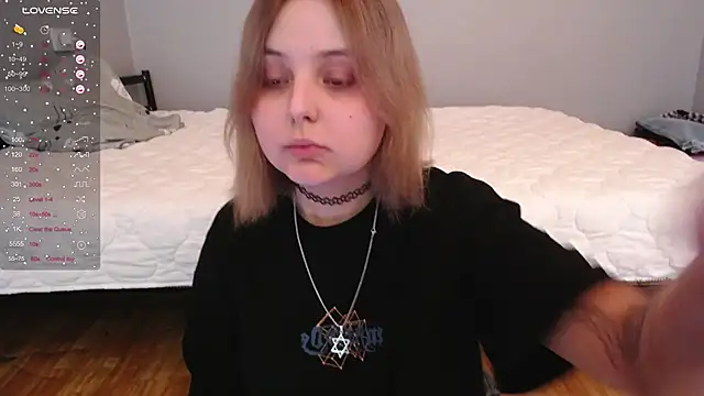 Snapshot of vendymories chatting on 01-18-26, 07:06 vendymories online show from 01-18-26, 07:06