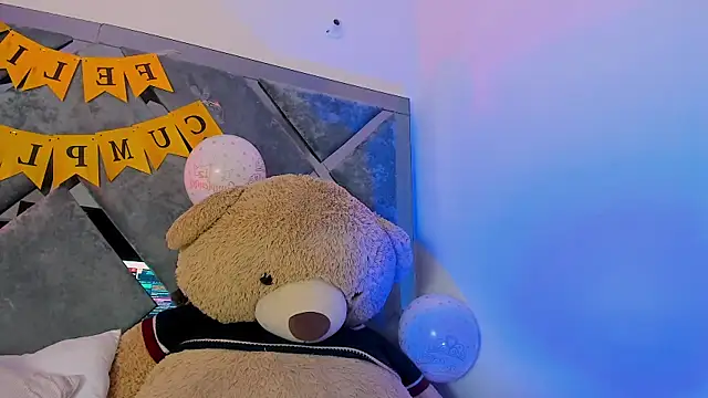 Snapshot of Sweet_Salome1 chatting on 11-15-25, 12:56 Sweet Salome1 online show from 11-15-25, 12:56