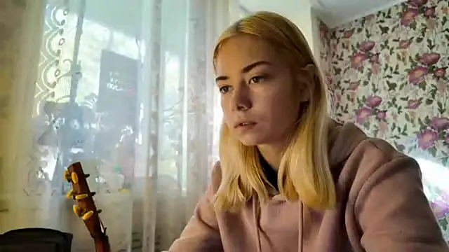 Witching Moon online show from 09-30-25, 07:02