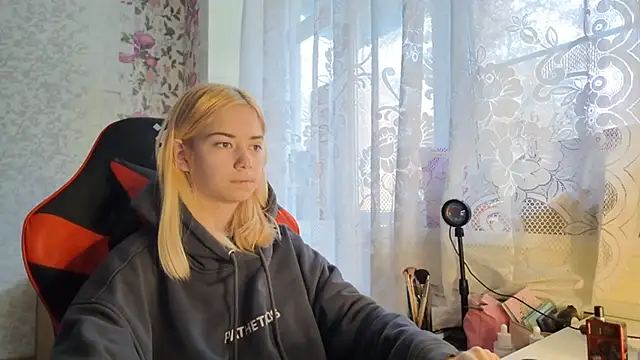 Witching Moon online show from 10-09-25, 07:17