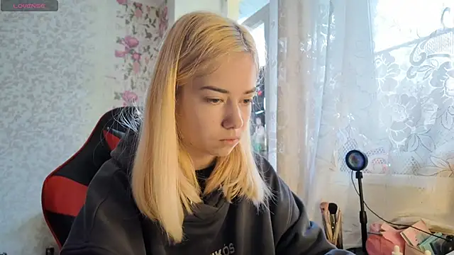 Witching Moon online show from 10-11-25, 07:18