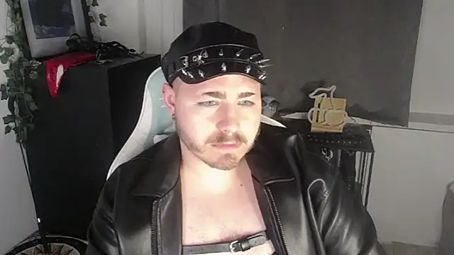 Snapshot of FabianKinky chatting on 09-26-25, 09:52 FabianKinky online show from 09-26-25, 09:52