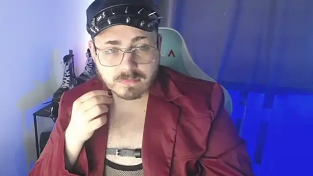 Snapshot of FabianKinky chatting on 10-09-25, 07:28 FabianKinky online show from 10-09-25, 07:28