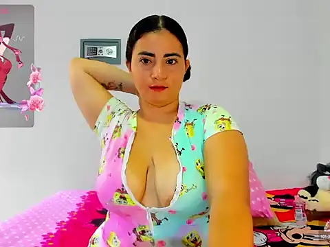 Snapshot of Eva_dirtshow chatting on 10-01-25, 04:13 Eva dirtshow online show from 10-01-25, 04:13