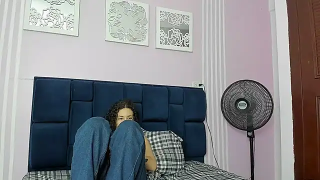 Snapshot of Horny_firecouple chatting on 09-08-25, 03:44 Horny firecouple online show from 09-08-25, 03:44