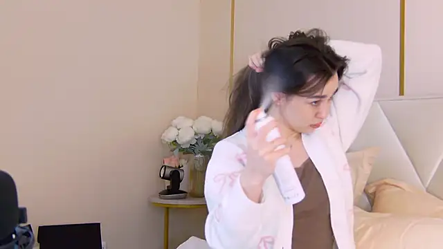 MiaMarlow online show from 11-16-25, 09:09