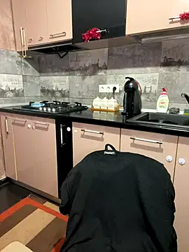 Snapshot of JaneetDeea chatting on 12-18-25, 12:06 JaneetDeea online show from 12-18-25, 12:06