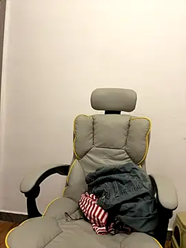 Snapshot of coco-o chatting on 09-15-25, 01:11 coco-o online show from 09-15-25, 01:11