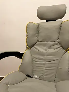 Snapshot of coco-o chatting on 09-27-25, 03:28 coco-o online show from 09-27-25, 03:28