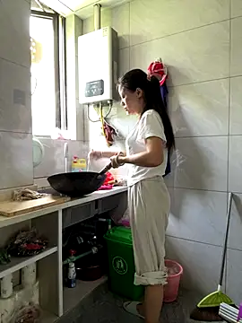 Snapshot of coco-o chatting on 09-28-25, 03:34 coco-o online show from 09-28-25, 03:34