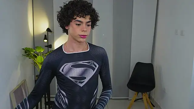 Snapshot of Timmyshy_ chatting on 10-28-25, 12:47 Timmyshy  online show from 10-28-25, 12:47