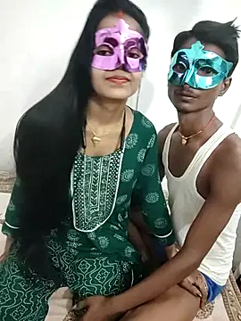 Snapshot of LOVE568 chatting on 10-13-25, 03:45 LOVE568 online show from 10-13-25, 03:45