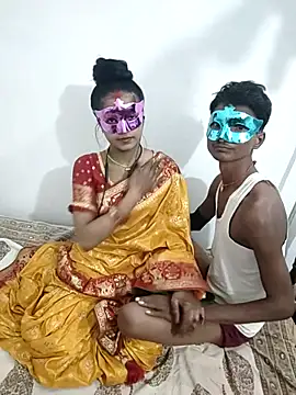 Snapshot of LOVE568 chatting on 10-28-25, 02:53 LOVE568 online show from 10-28-25, 02:53