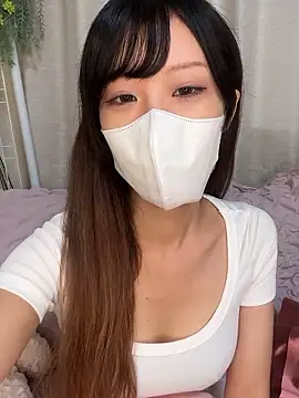 emiiiii1001 online show from 09-13-25, 01:49