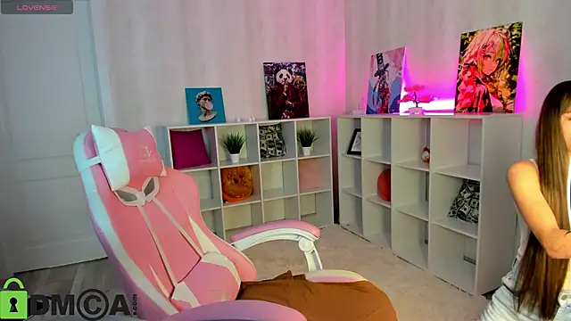 Snapshot of lasly_moon chatting on 09-12-25, 08:14 lasly moon online show from 09-12-25, 08:14