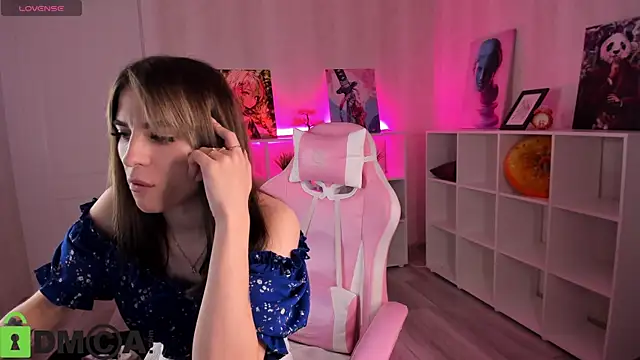 Snapshot of lasly_moon chatting on 01-07-26, 12:02 lasly moon online show from 01-07-26, 12:02