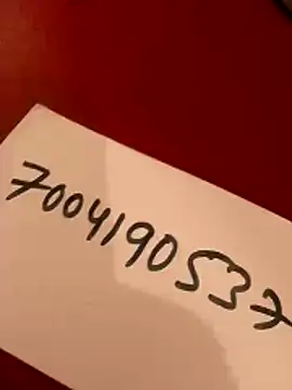 Snapshot of liza-212 chatting on 10-22-25, 12:44 liza-212 online show from 10-22-25, 12:44