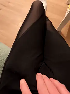 luckylover2024 online show from 03-25-26, 07:09