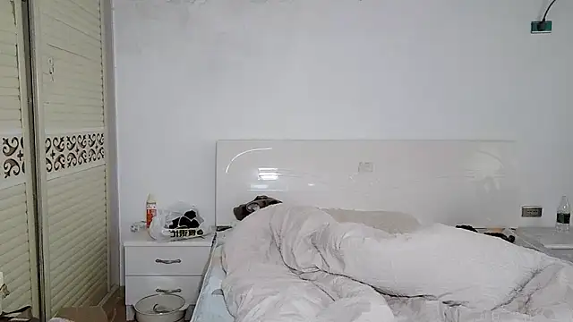 xxz98 online show from 12-21-25, 01:02