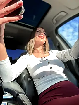  JessyRey  online show from 10-28-25, 11:36