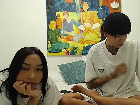 ParisAndVi online show from 09-09-25, 01:49