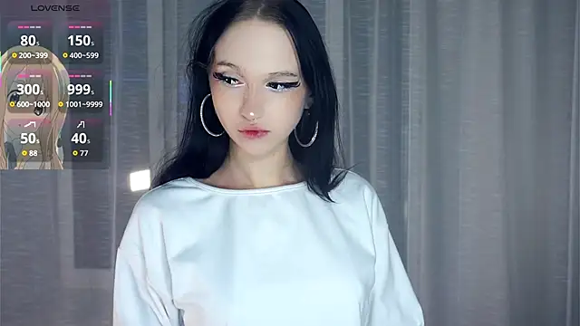 MalvinaKroening online show from 10-24-25, 04:20