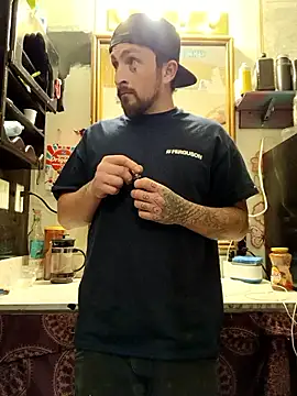 Macrhizz online show from 12-22-25, 06:43