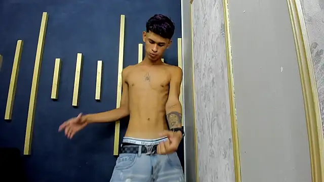 Snapshot of Just_D4v7 chatting on 10-04-25, 07:34 Just D4v7 online show from 10-04-25, 07:34