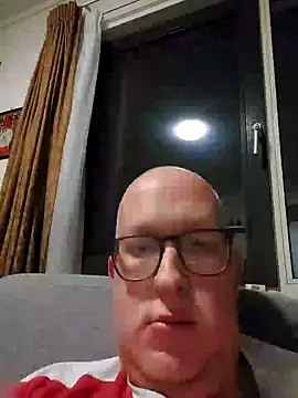 geilerd122 online show from 10-09-25, 06:17