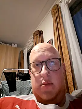 geilerd122 online show from 10-23-25, 05:12