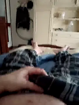 Snapshot of Empi19cm chatting on 03-01-26, 07:21 Empi19cm online show from 03-01-26, 07:21