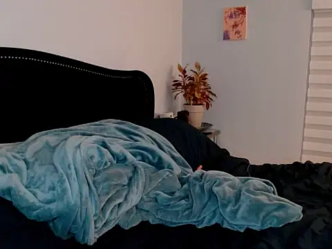 IvyPaige online show from 10-03-25, 02:08