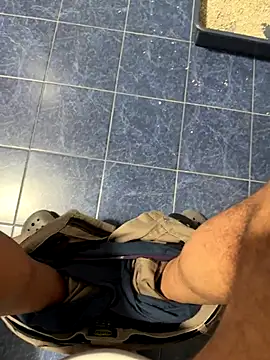 Snapshot of maialexte chatting on 12-16-25, 05:01 maialexte online show from 12-16-25, 05:01